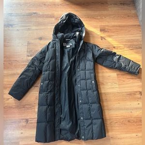 Size M women’s Columbia Parka